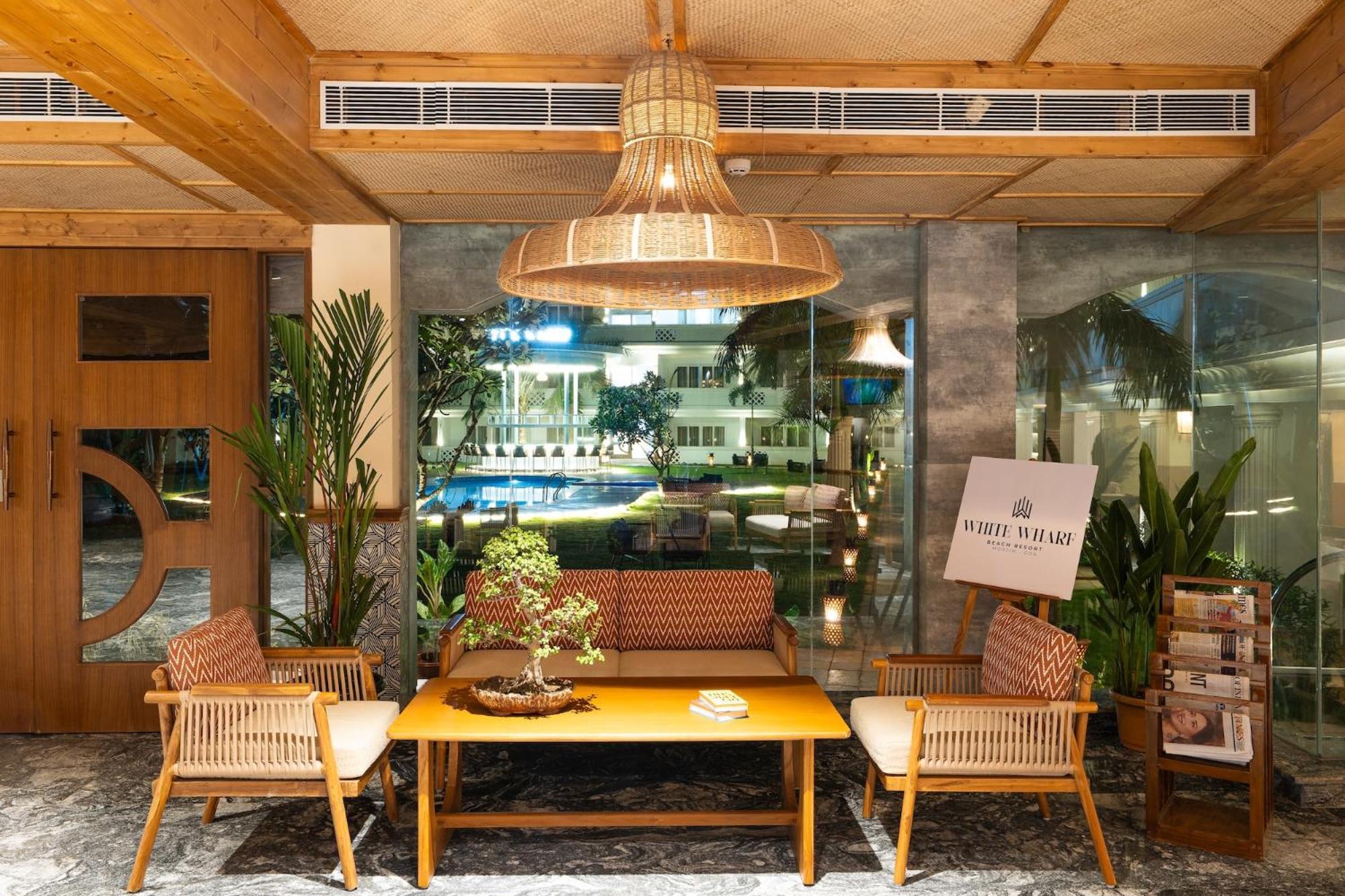 White Wharf Beach Resort Morjim Goa Exterior foto